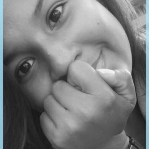 Meet your Posher, Gilda